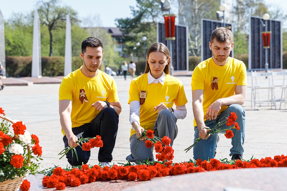 В преддверии Дня Победы нефтяники чествуют ветеранов